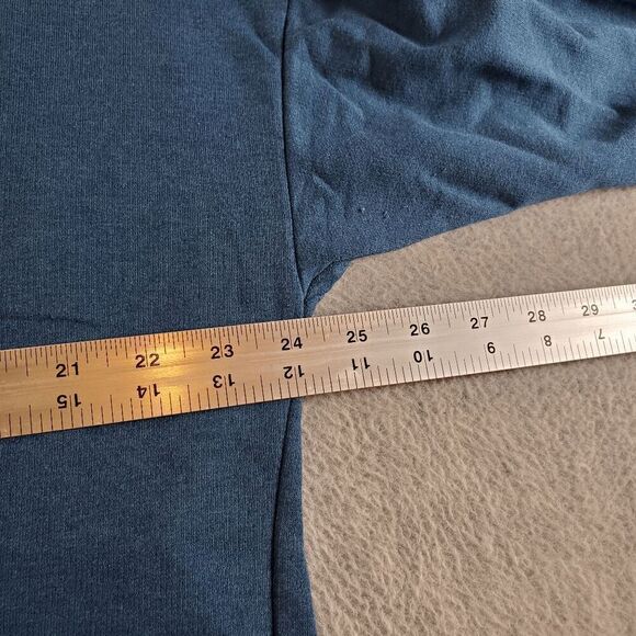 Nike Sweatshirt Women XL Blue Polyester Dri Fit Cut Out Back Round Neck Pullover - Picture 3 of 10